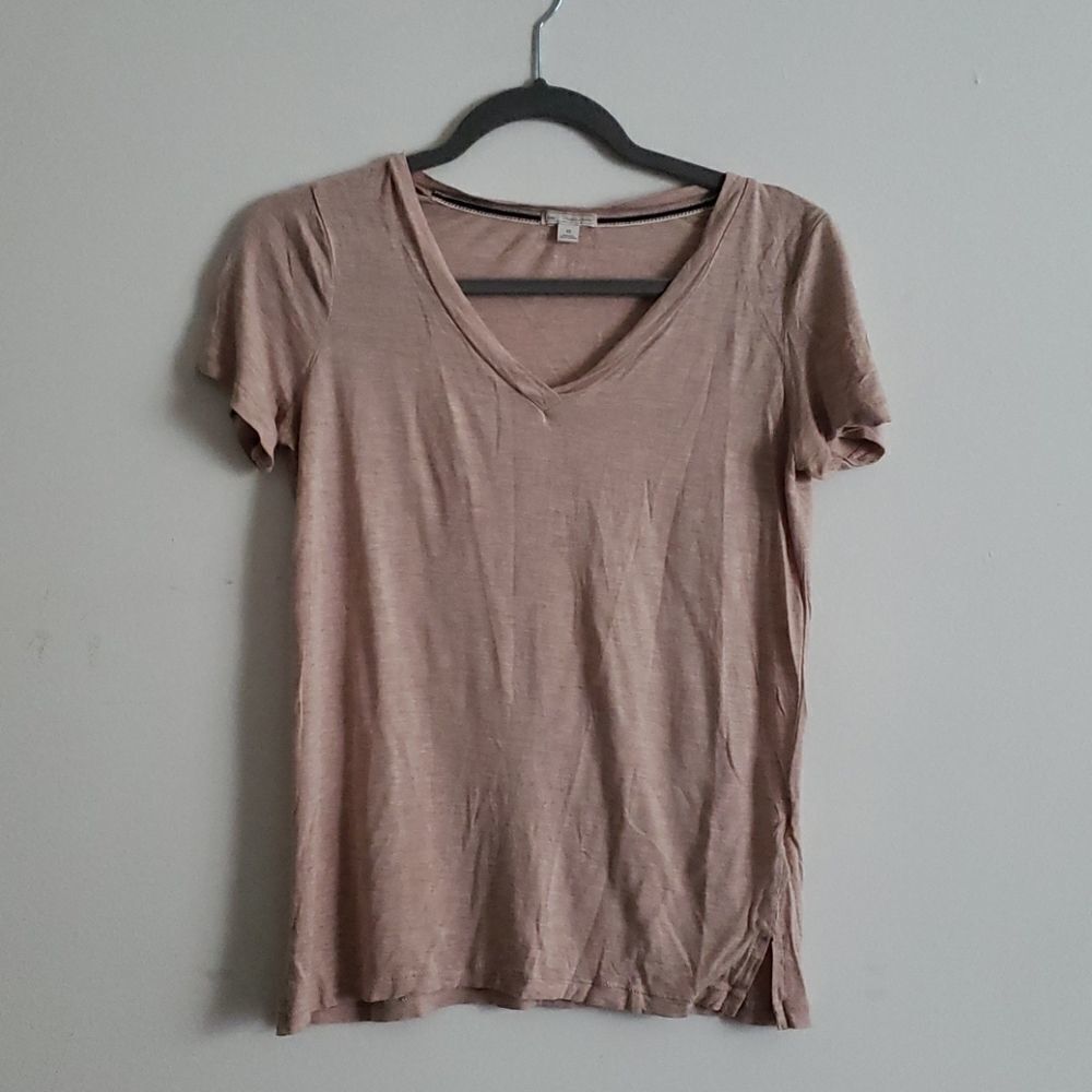 GAP V-neck t-shirt  